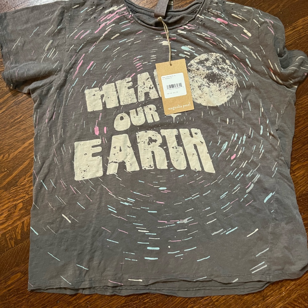 Magnolia Pearl Heal Our Earth Tee
